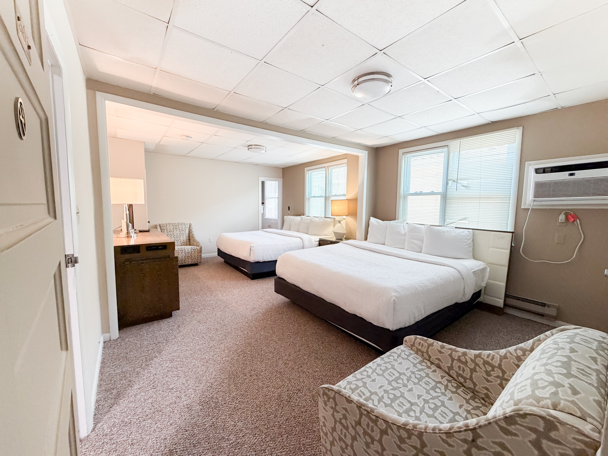 Majestic Hotel & Apartments